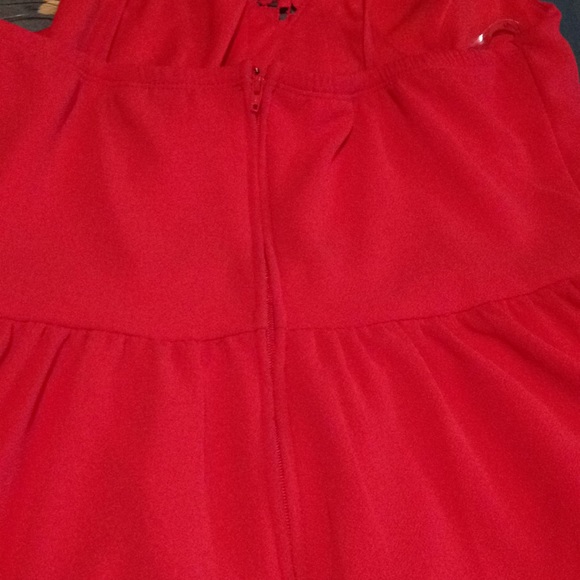 Cute red romper - Picture 6 of 6